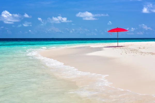 Hermosa playa del océano —  Fotos de Stock