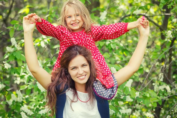 Mother with daughter — Stock Photo, Image