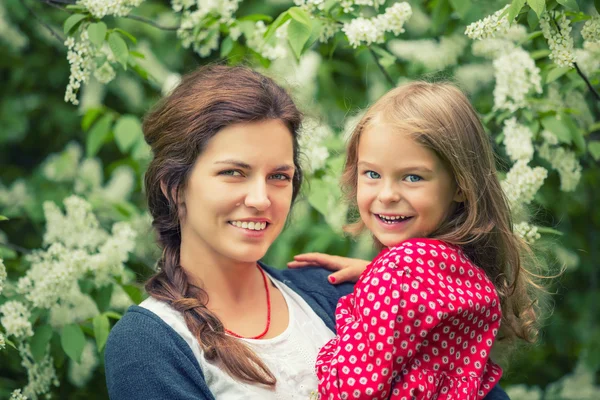 Moeder met dochter — Stockfoto