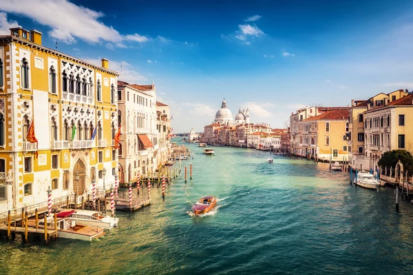 Veneza na noite ensolarada — Fotografia de Stock