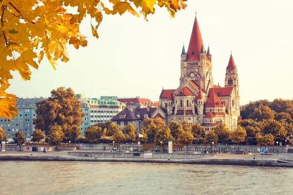 Kyrkan Heiliger Franz av Assisi i Wien — Stockfoto