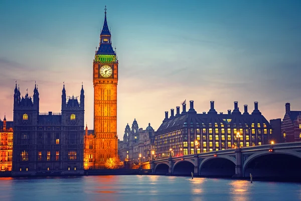 Big Ben und Westminster Bridge, London — Stockfoto