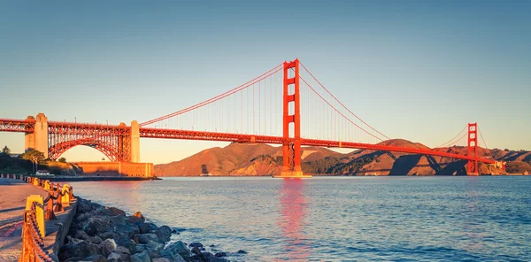 Puente de puerta de oro — Foto de Stock