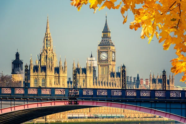 Big Ben et les Chambres du Parlement — Photo