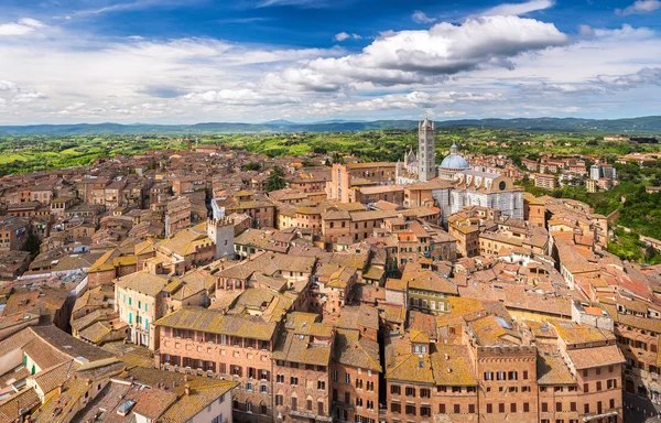 Letecký pohled na siena — Stock fotografie