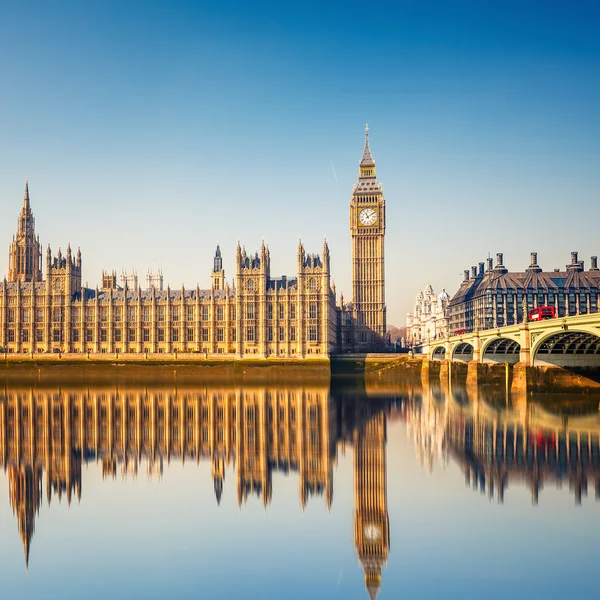 Stora ben och hus i parlamentet, London — Stockfoto