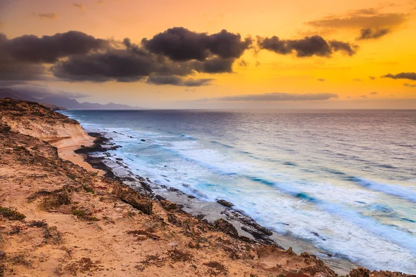 Pôr do sol sobre o Oceano Atlântico — Fotografia de Stock