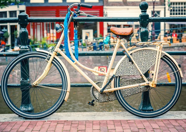 Bicicleta em Amsterdã — Fotografia de Stock