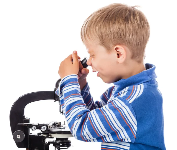 Menino com microscópio — Fotografia de Stock