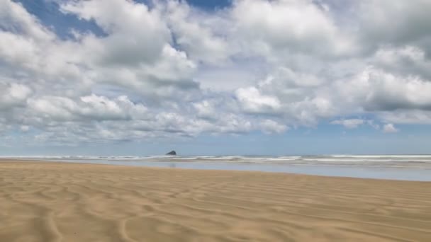 Seaside beach with no people Time Lapse — Stock Video