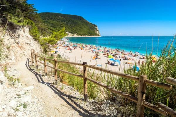 Sirolo Beach'te Conero Milli Parkı, İtalya