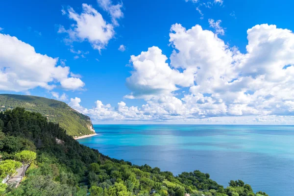 Parque nacional Monte Conero en Sirolo, Italia — Foto de Stock