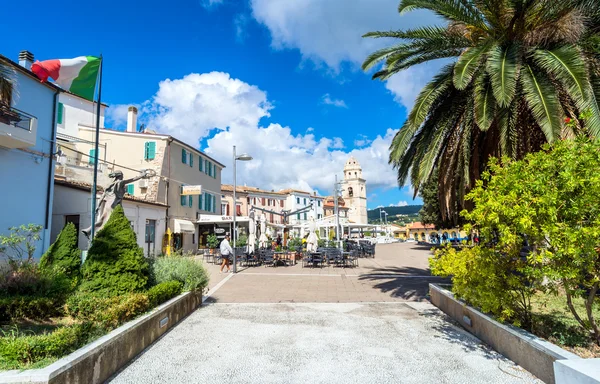 Sirolo stad, Marche, Italien — Stockfoto