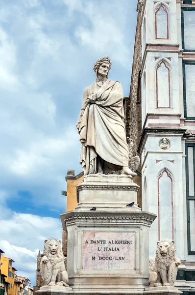 Dante de standbeeld in Florence, Italië — Stockfoto