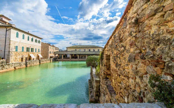 Bagno Vignoni medieval village in Tuscany — Stock Photo, Image