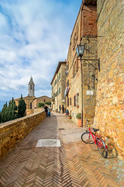 Θέα στο δρόμο στην Pienza, Ιταλία — Φωτογραφία Αρχείου