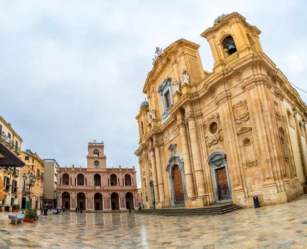 Praça principal e Catedral em Marsala, Sicília — Fotografia de Stock