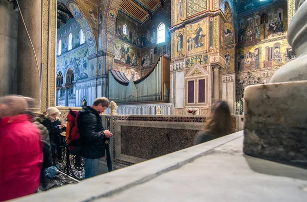 Interior view of Monreale Cathedral — Stock Photo, Image