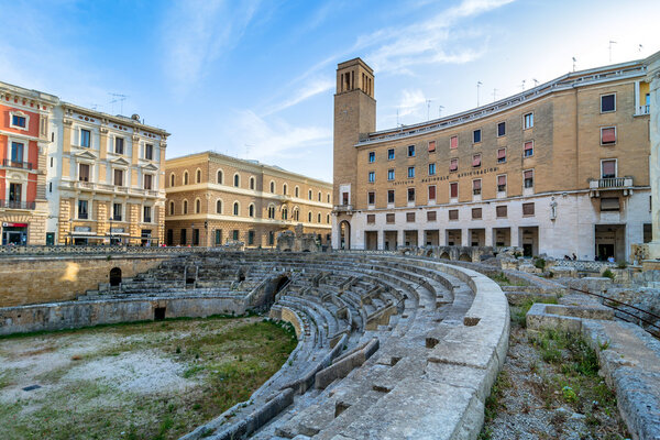 Римский амфитеатр в Лечче, Италия
.