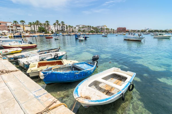 Porto Cesareo kustlijn in Ionische kust, Italië — Stockfoto