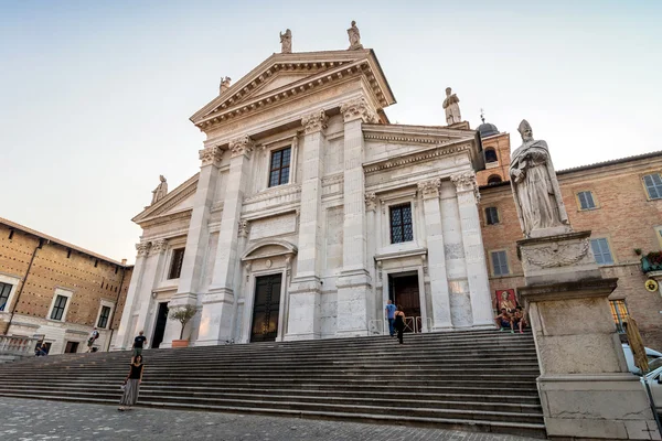 Katedrą Katolicką w Urbino, Włochy — Zdjęcie stockowe