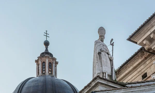 Katholische Kathedrale in Urbino, Italien — Stockfoto