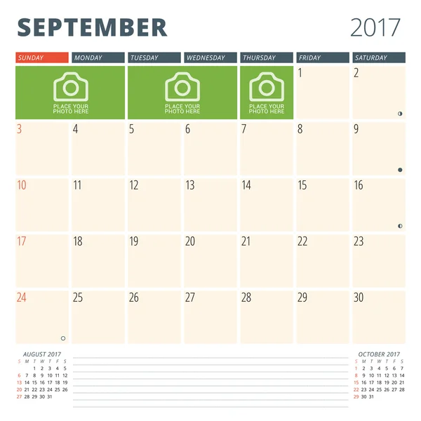 Perencana Kalender untuk Tahun 2017. Desain Templat dengan Place for Photos and Notes. September. Minggu Dimulai Minggu - Stok Vektor