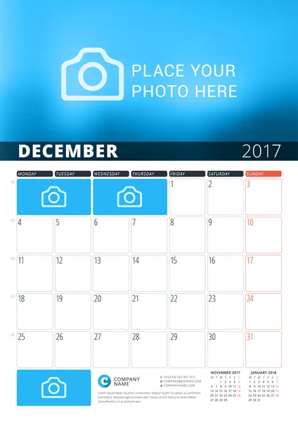 December 2017. Fali naptár Planner sablon a 2017 év. Vektor tervez nyomtatvány mintadeszka-val hely részére fénykép és jegyzék. A hét hétfővel kezdődik. 3 hónap az oldalon — Stock Vector