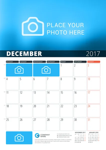 Aralık 2017. 2017 Yılı Duvar Takvimi Planlayıcı Şablonu. Fotoğraf ve Notlar için Yer ile Vektör Tasarım Yazdırma Şablonu. Hafta Pazartesi başlar. Sayfada 3 Ay — Stok Vektör