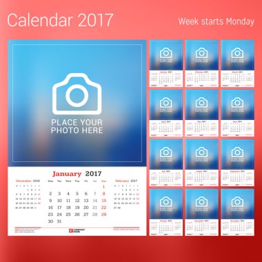 2017 yıl için takvim. Vektör tasarım yer için fotoğraf yazdırma şablonu. Hafta Pazartesi başlıyor. Dizi 12 takvim sayfası. İleti örneği tasarım