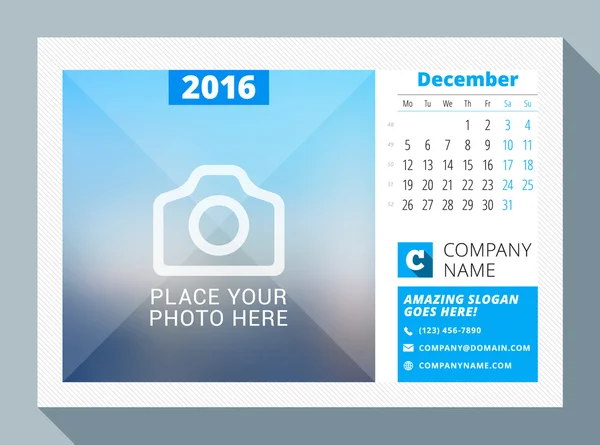 Dezembro de 2016. Calendário de Mesa para 2016 Ano. Modelo de impressão de design vetorial com lugar para foto, logotipo e informações de contato. A semana começa segunda-feira. Grade de calendário com números de semana —  Vetores de Stock