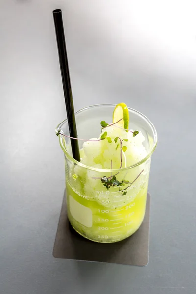 Лед лимон фраппе — стоковое фото