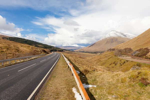 Strada di campagna vuota — Foto Stock