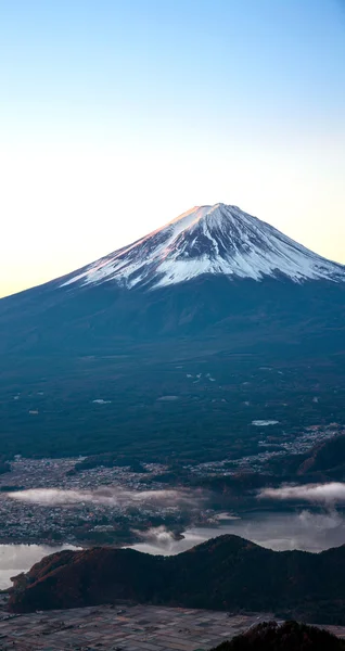 Berget Fuji i soluppgången i Japan — Stockfoto