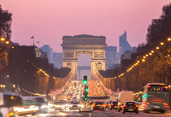 Arco del Triunfo Campos Elíseos en París — Foto de Stock