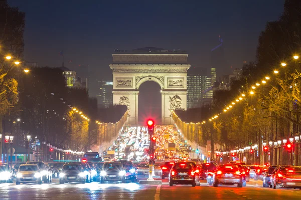 Arc, a Triomphe Champs-Élysées sugárúttól Párizsban — Stock Fotó