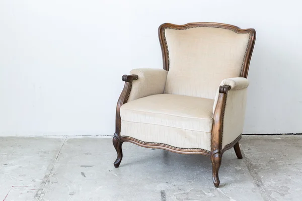 Cadeira retro branco — Fotografia de Stock