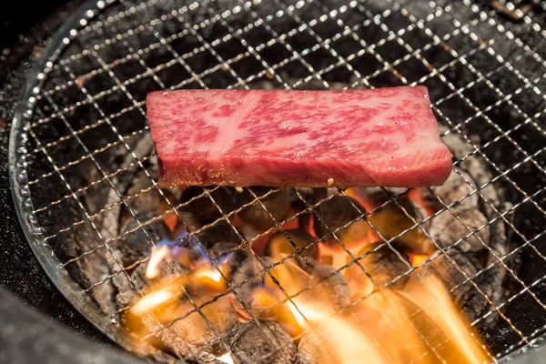 Grilled wagyu Sirloin meat yakiniku — Stock Photo, Image
