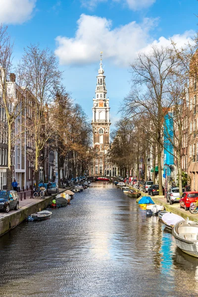 Zuiderkerk and Amsterdam Canals at dusk — Stock Photo, Image