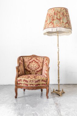 Kahverengi kanepe koltuk lamba