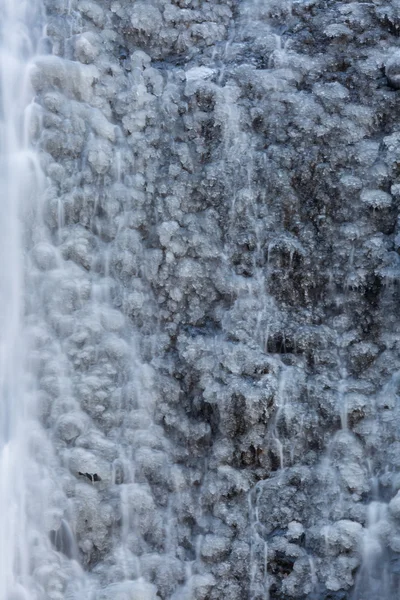 雪在 Fukuroda 瀑布瀑布 — 图库照片