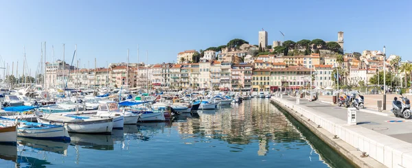 Vieille place de Cannes en France — Photo