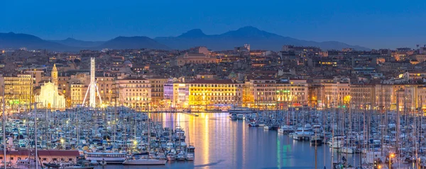 Marseille harbour bij nacht — Stockfoto