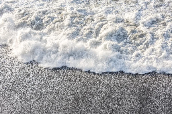 Big Wave at black beach in Iceland — Stock Photo, Image