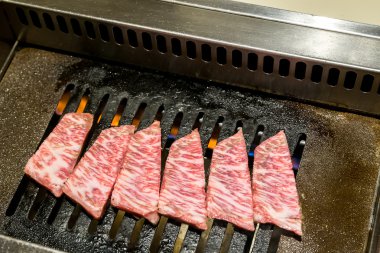 Wagyu A5 sığır eti yakiniku