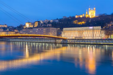 Lyon Notre-Dame de Fourviere Basilica Saone Nehri ile