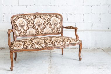 Kahverengi kanepe koltuk