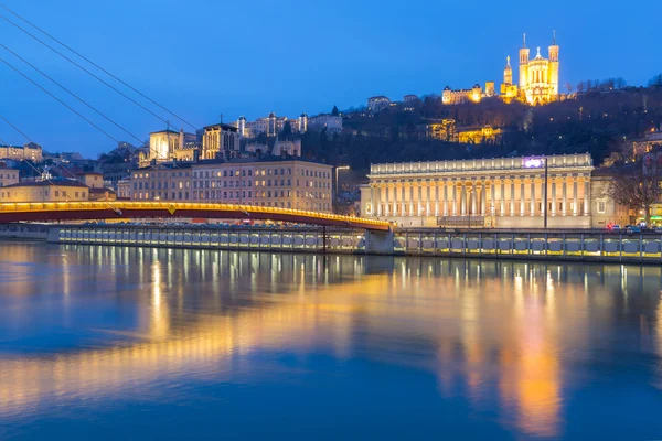Lyon Notre-Dame de Fourviere Basilica Saone Nehri ile