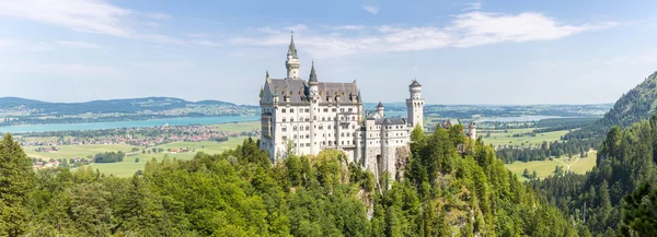 Zamek Neuschwanstein w Füssen — Zdjęcie stockowe