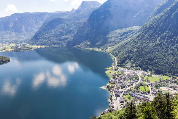 Hallstatt dorp in Alpen — Stockfoto